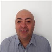 Profesor de gastronomía con especialidad en comida italiana y carnes maduradas